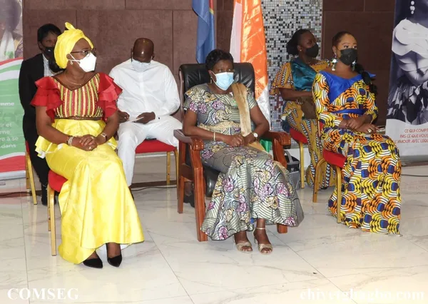Titrologie 23 octobre 2021 : revue de la presse ivoirienne: «en RDC, Simone parle de Gbagbo »