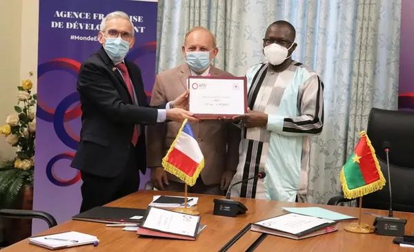 Accords France Burkina Faso : à quoi serviront les 17 milliards 610 millions FCFA octroyés ce 22 novembre 2021 ?