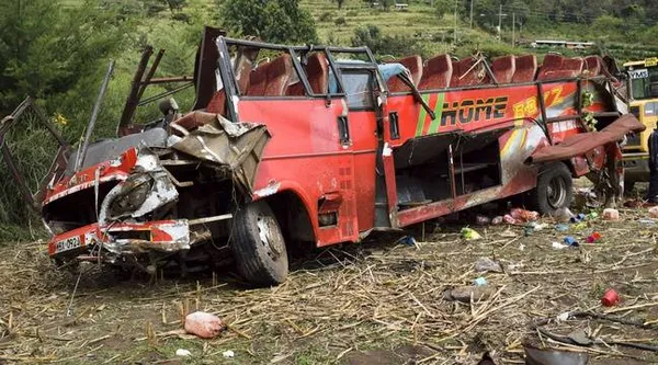 Kenya: au moins 20 morts dans l’accident d’un bus