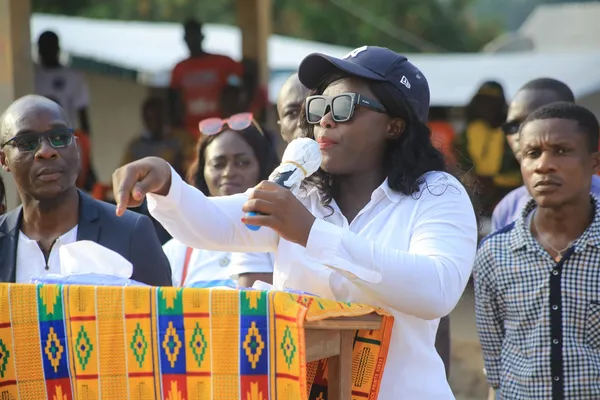 Aké M’Bo Esther aux militants du PPA-CI : « je suis passionnée par la politique et je me donne les moyens de réussir »