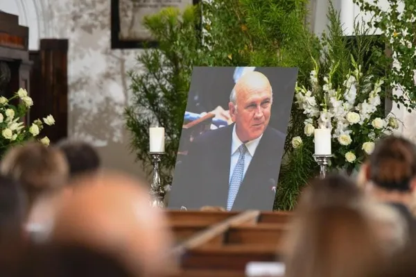 Obsèques de Frederik de Klerk: l’Afrique du Sud rend hommage au dernier président blanc