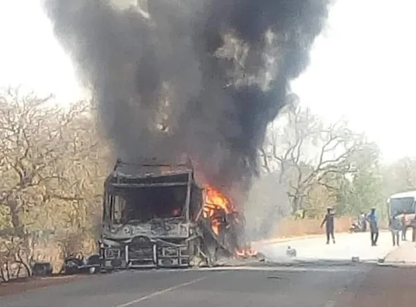 Attaque d’un bus au Mali : des personnes brulées vives par des terroristes