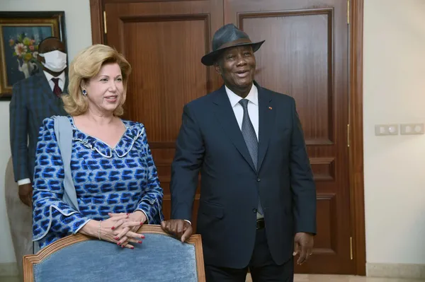 Dominique Ouattara souhaite une bonne fête des pères à Alassane: « merci mon chéri pour tout »