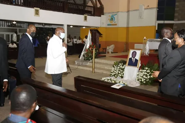 Obsèques de Kodjo Richard: Gbagbo assiste à la veillée religieuse en hommage à son ami