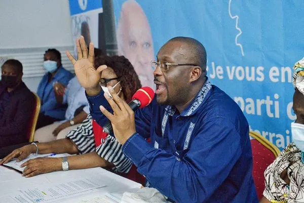 Stéphane Kipré tacle le RHDP à Issia : « ils ont construit des infrastructures, mais pour pouvoir les construire, ils ont vendu la Côte d’Ivoire sur 40 ans »