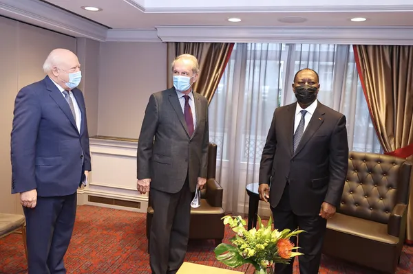 Titrologie 18 février 2022 : revue de la presse ivoirienne : «Ouattara, sa grosse colère contre les Européens»