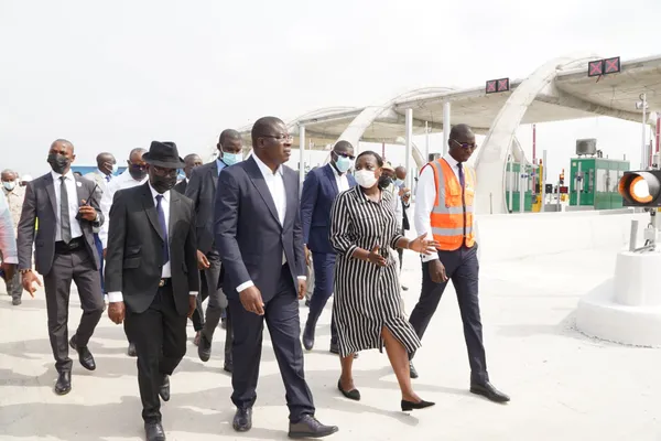 Autoroute Abidjan-Grand-Bassam : le ministre Amédé Kouakou s’enquiert de l’avancement des travaux