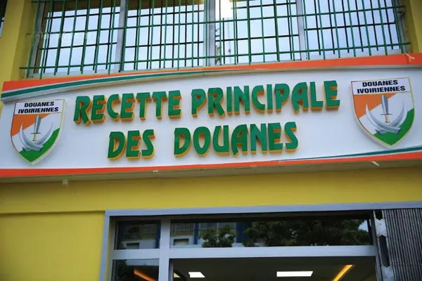 Douane ivoirienne : un faux document d’avis de vente aux enchères de véhicules sur la toile