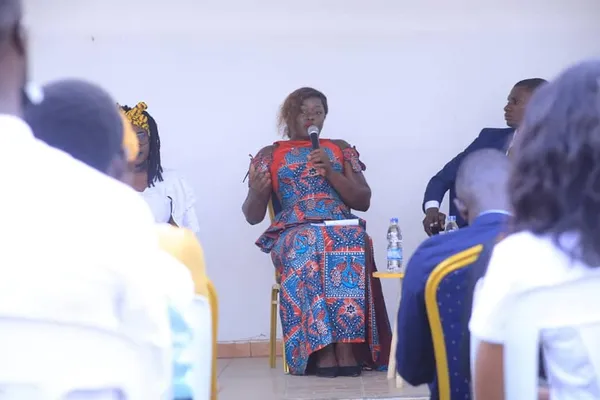 Violences en ligne contre les femmes engagées en politique en Côte d’Ivoire : Fleur Aké M’Bo Esther sort du silence