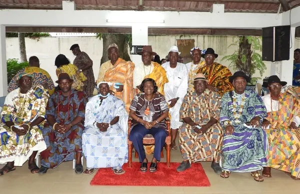 Simone Gbagbo présente son nouvel instrument politique au Leboutou