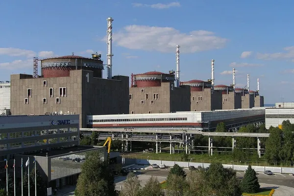 Ukraine: la plus grande centrale nucléaire d’Europe aux mains des Russes
