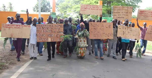 Bouaflé : tensions autour de la mine d’or de Yaouré, les populations marchent contre un arrêté interministériel