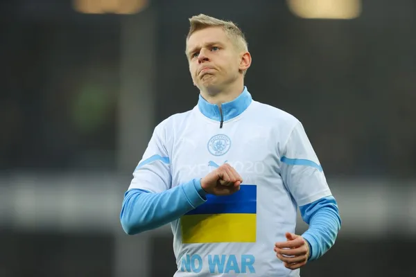 Invasion russe : Zinchenko, défenseur ukrainien de City, explique pourquoi il n’est pas allé se battre en Ukraine