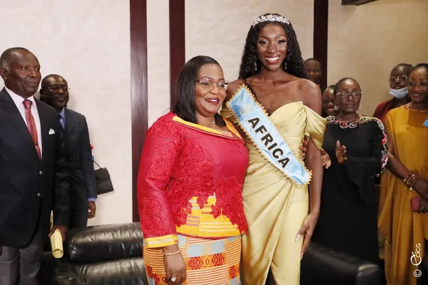 Olivia Yacé, Miss Monde Afrique 2021, a regagné Abidjan : ses premiers mots à la descente d’avion