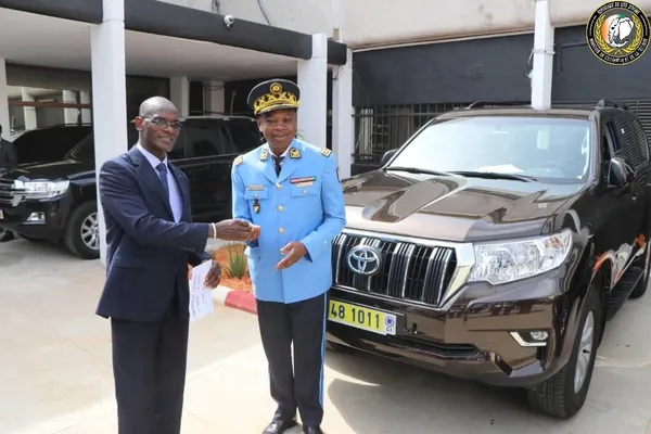 Côte d’Ivoire : des véhicules de commandement pour les nouveaux généraux de la Police nationale