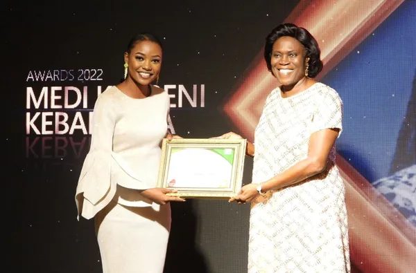 Simone Gbagbo reçoit deux prix au Congo-Kinshasa