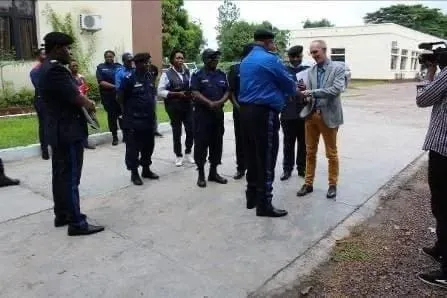 RDC : La Police restitue à l’ambassade 3 trois véhicules volés en France