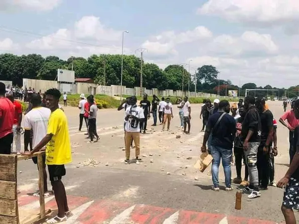 Bouaké : affrontements entre policiers et étudiants ce 26 avril, plusieurs blessés graves
