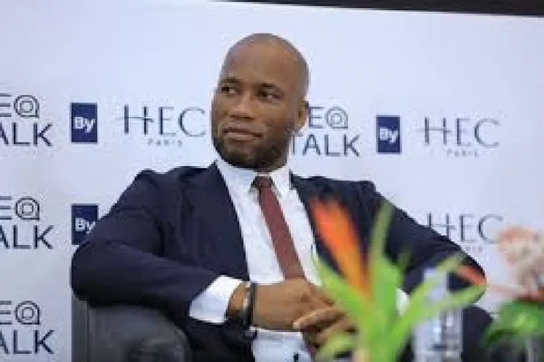 Décès du joueur du Racing d’Abidjan: Drogba en colère s’en prend à la FIF, « à quand l’arrivée de la médecine sportive »
