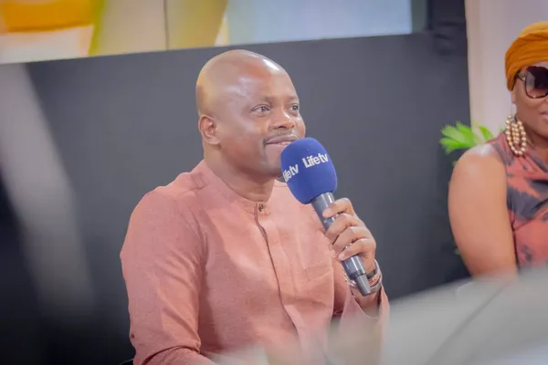 Fabrice Sawegnon, patron de Life Tv tacle  la RTI: « on nous prend 2000 Fcfa sur nos factures pour aller payer des films indiens »