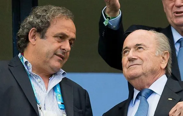 Fifa: Platini et Blatter jugés en juin pour escroquerie