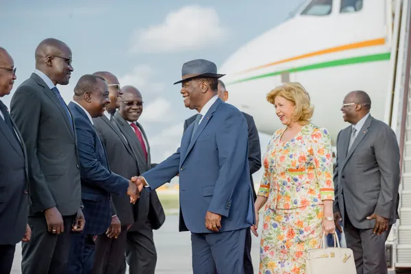 Ouattara en France avant le sommet de la CEDEAO le 3 juillet 2022