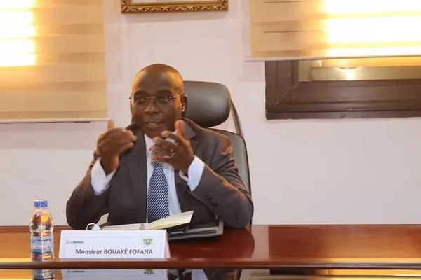 Assainissement et Eau pour Tous: Bouaké Fofana en Indonésie