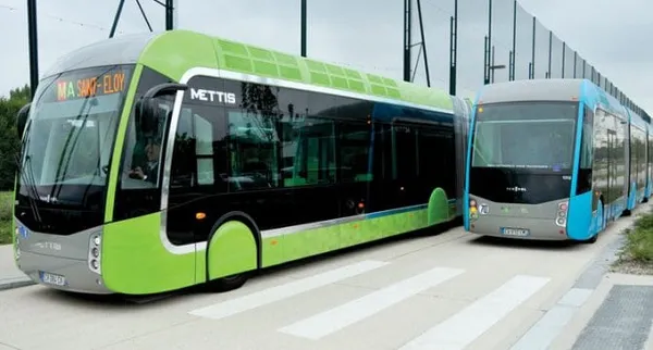 La ligne Bus Rapid, BRT : une nouvelle ligne de transport public à Abidjan avec près de 300 000 passagers par jour