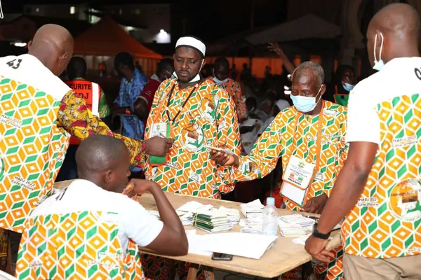 Hadj 2022: les 1ers pèlerins ivoiriens en route pour la Mecque