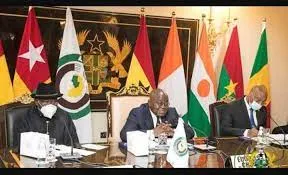 Mali: la Cédéao et de l’Uemoa maintiennent les sanctions
