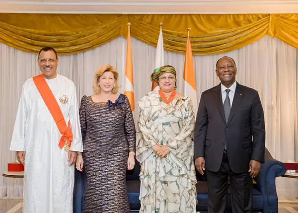 Mohamed Bazoum, le Président du Niger, fait citoyen d’honneur d’Abidjan