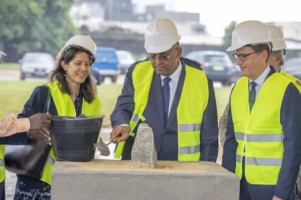 Yopougon: Patrick Achi lance la construction du centre de formation aux métiers des énergies renouvelables