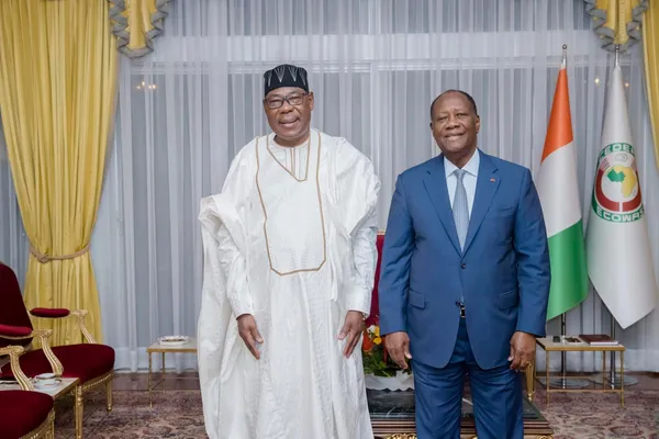 Ouattara exige sans délai la libération de ses militaires au Mali, Yayi Boni à Abidjan