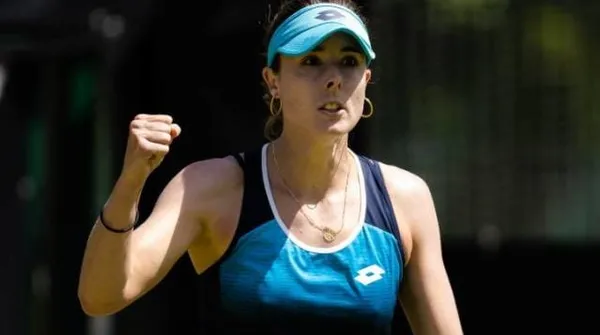 Wimbledon 2022: Alizé Cornet bat la N.1 mondiale Iga Swiatek