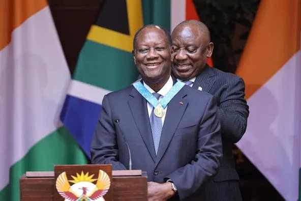 Le Président Ouattara élevé dans l’Ordre de l’Afrique du Sud, la plus haute distinction sud-africaine: des images