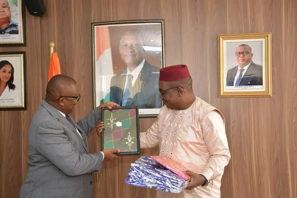 TNT: le ministre nigérien de la Communication s’inspire du modèle ivoirien