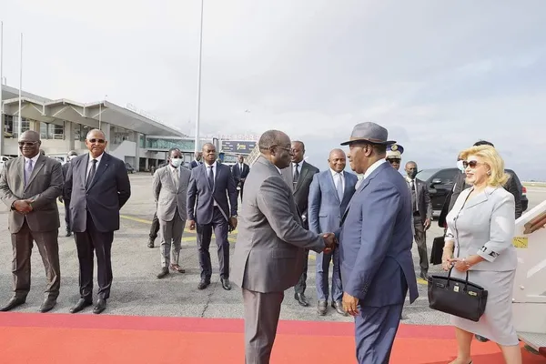 Ouattara a regagné Abidjan, après un séjour en France
