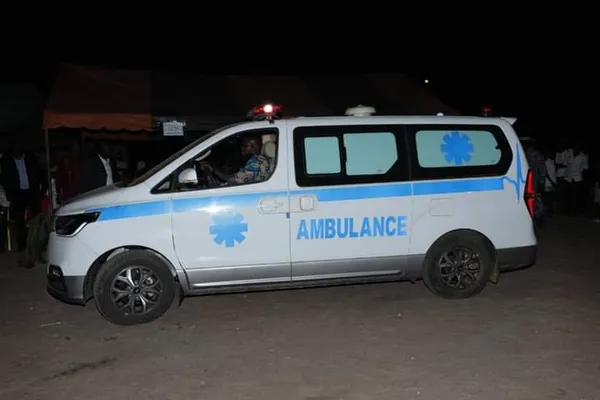 Taabo: le Ministre Dimba dote l’hôpital de Kotiessou d’une ambulance et lance les travaux de construction du Centre de santé et la maternité de Tokohiry