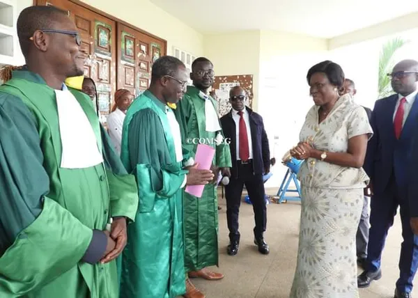 Les universitaires célèbrent Simone Gbagbo