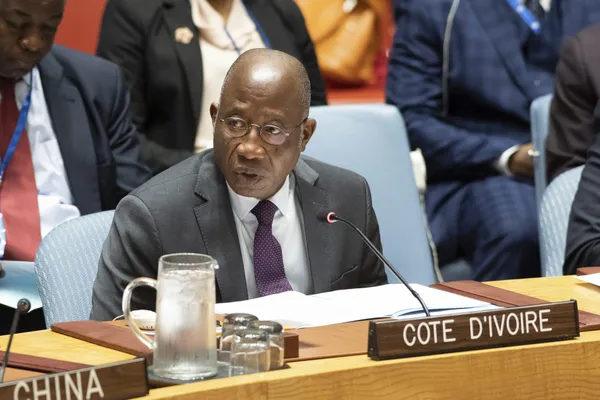 Nouvelle loi sur le corps diplomatique ivoirien : la Côte d’Ivoire renforce sa politique étrangère