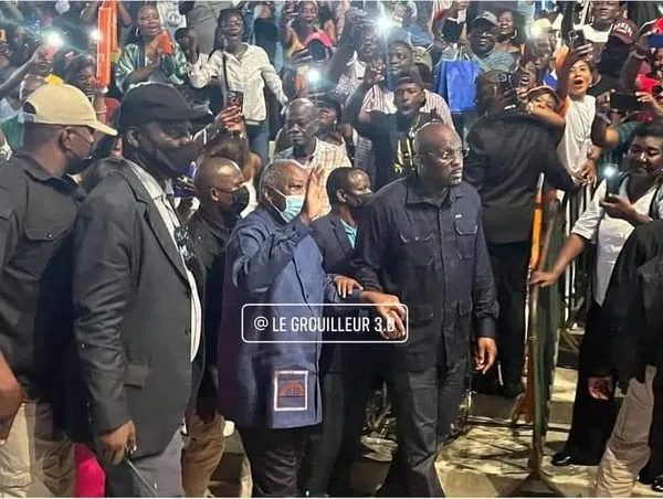 Gbagbo crée l’émeute au concert de Yodé et Siro : des images inédites
