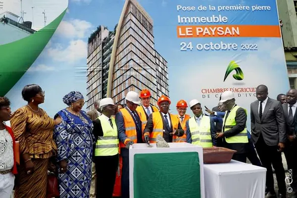 Côte d’Ivoire : pose de la première pierre de l’immeuble « Le Paysan », une double tour de 20 étages
