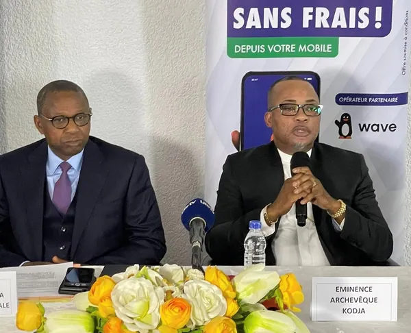 Enrôlement CMU: le ministre Adama Kamara se tourne vers l’archevêque Kodja Guy-Vincent