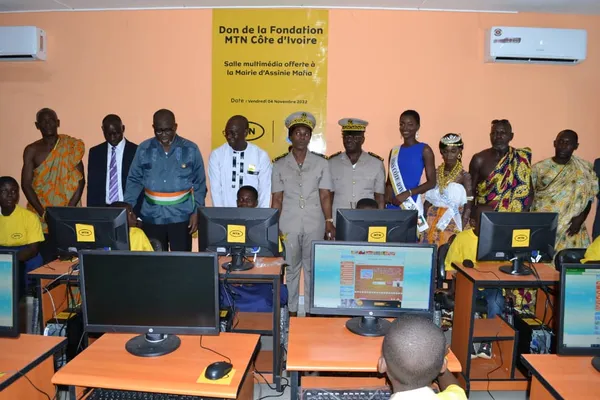 MTN Côte d’Ivoire: Le DG Djibril Ouattara salue l’aménagement de plus de 150 salles multipli-médias connectées