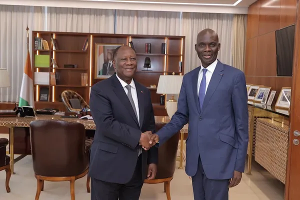 L’ambassadeur du Burkina fait ses adieux à Ouattara