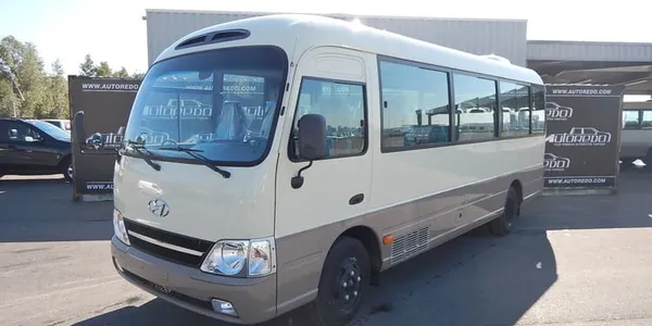 Le ministre ivoirien des Transports annonce la mise en circulation de nouveaux « gbakas » dès le 1er décembre à Abidjan