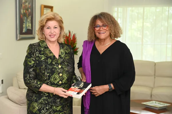 Jocelyne Beroard, du groupe KASSAV, chez Dominique Ouattara