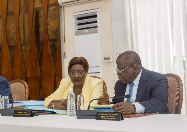 Budget 2023 ministères ivoiriens: les dotations budgétaires de l’Éducation Nationale, Enseignement Supérieur et Enseignement Technique