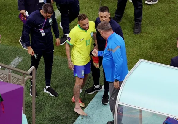Fin de Mondial 2022 pour Neymar ? : le joueur brésilien souffre d’une entorse à la cheville droite
