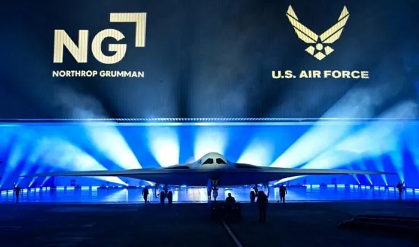 B-21 « Raider » : les Etats-Unis sortent leur nouveau bombardier, capable de conduire des frappes nucléaires de longue portée